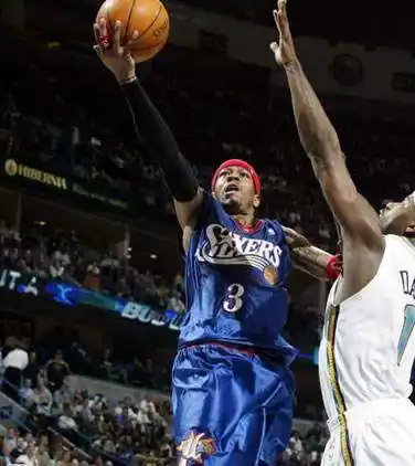 一人扣篮全队起跳_nba一场扣篮最多_篮球扣篮大赛历史第一人是谁