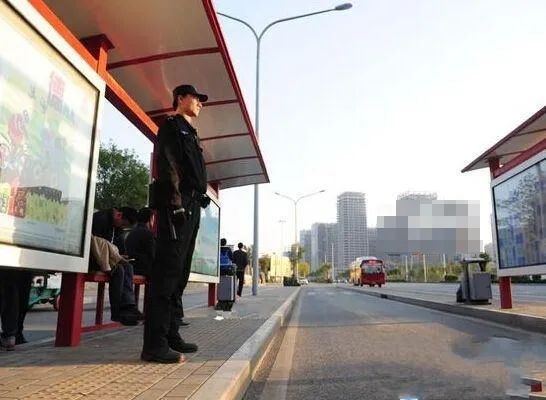 举重运动员顺序_这次举重冠军是哪位运动员_举重运动员称重规则