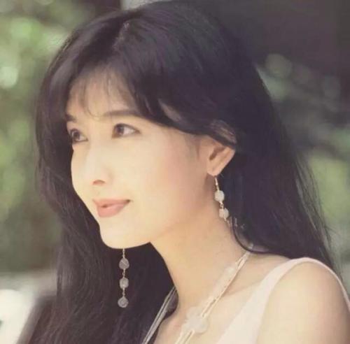 周慧敏李克勤生活趣事_李克勤周慧敏的歌_李克勤和周慧敏的经典歌曲