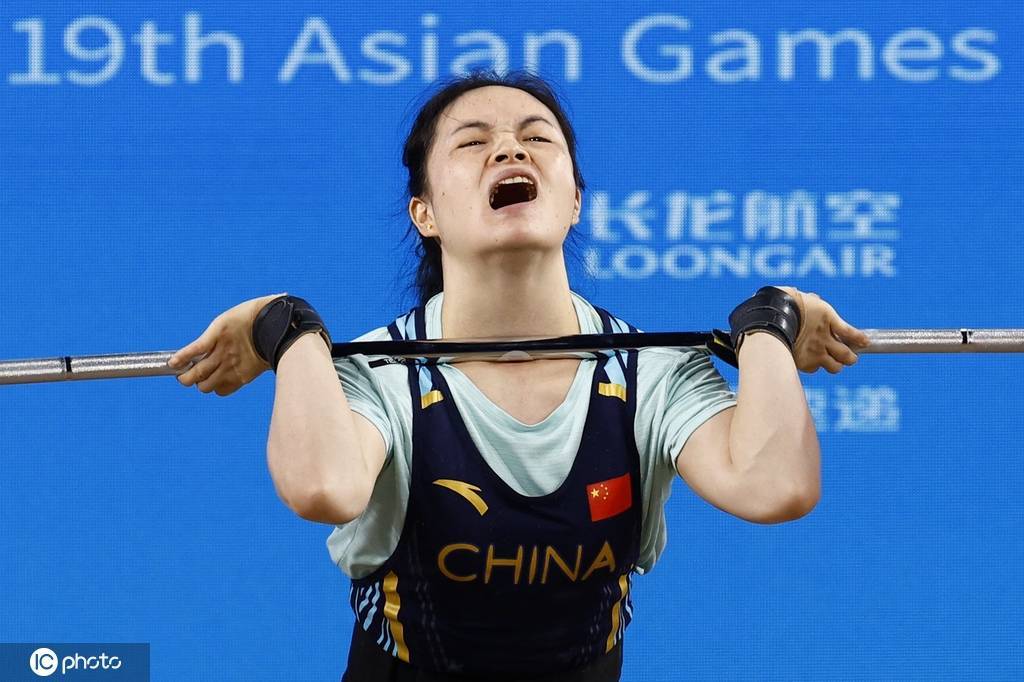 举重抓举比赛规则_举重抓举怎么算成绩_抓举举重冠军
