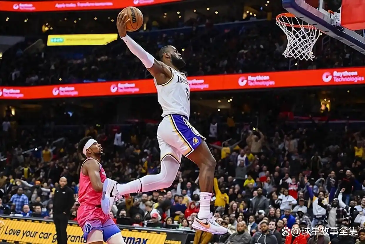 一人扣篮全队起跳_nba一场扣篮最多_篮球扣篮大赛历史第一人是谁
