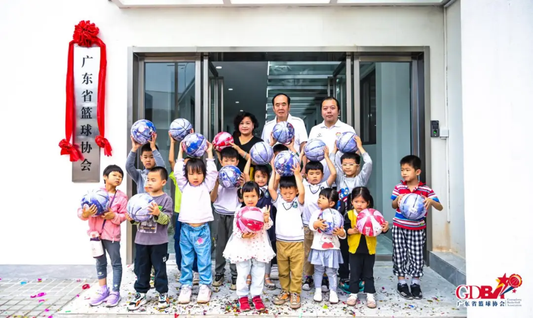 广东省小学生篮球比赛_广东省小篮球赛规则_广东省小篮球联赛u12