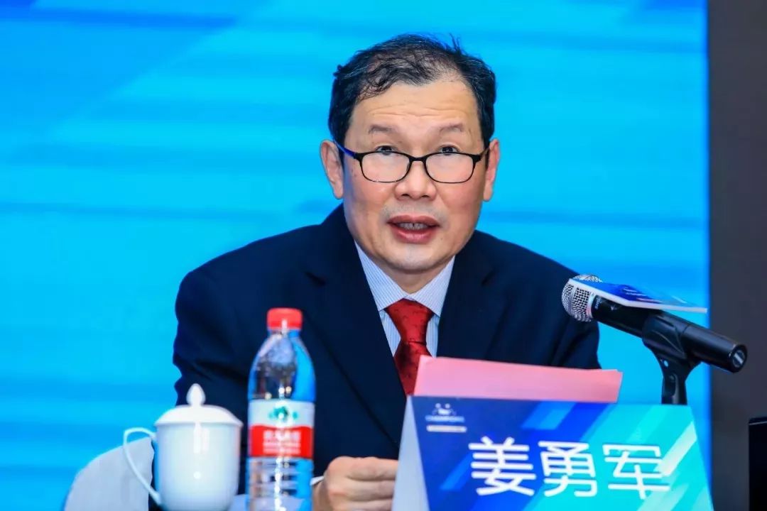 游泳冠军孙杨抢票_孙杨游泳夺冠_孙杨的游泳比赛