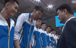游泳冠军孙杨抢票_孙杨游泳抢跳_孙杨的游泳比赛