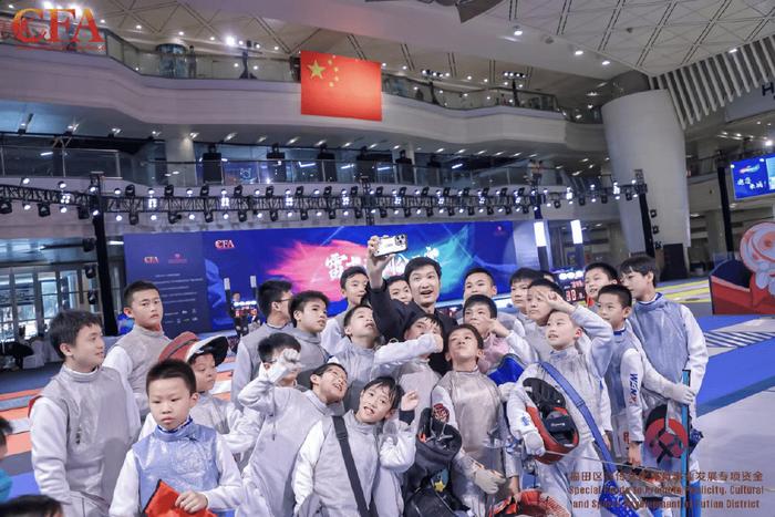 击剑雷声退役了吗_雷声击剑冠军全部_雷声奥运击剑决赛视频