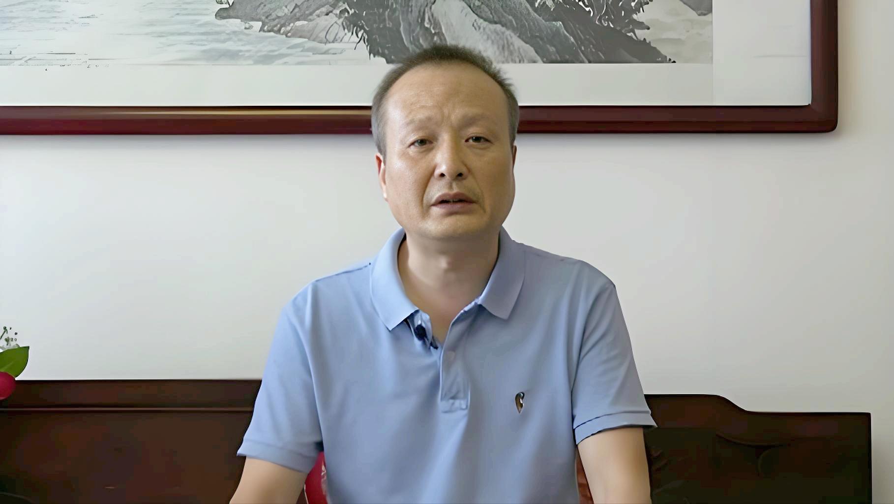 游泳冠军几岁开始训练的_游泳开始冠军训练的说说_游泳开始冠军训练视频