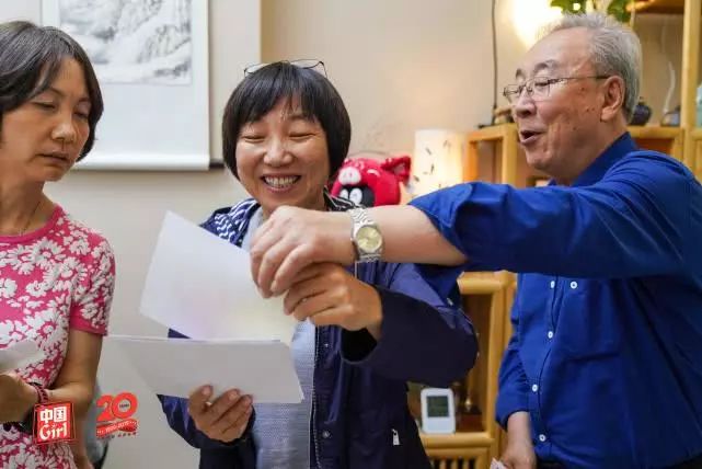 足球冠军中国是谁_足球冠军拿世界下中国球员_中国足球终于拿下世界冠军